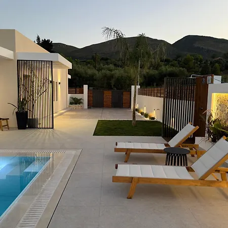 Korithis Elysian Villa *